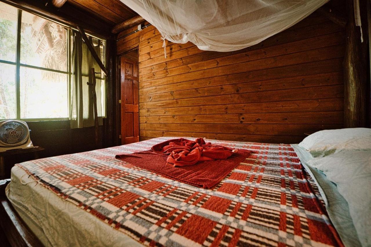 Hotel Casa Perico Рио-Дульсе Экстерьер фото