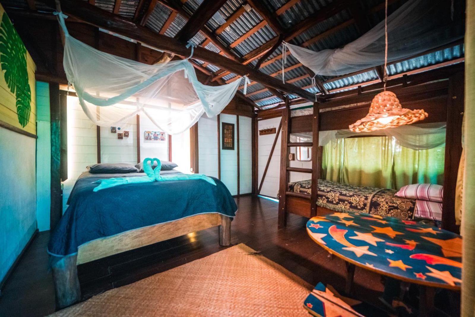 Hotel Casa Perico Рио-Дульсе Экстерьер фото