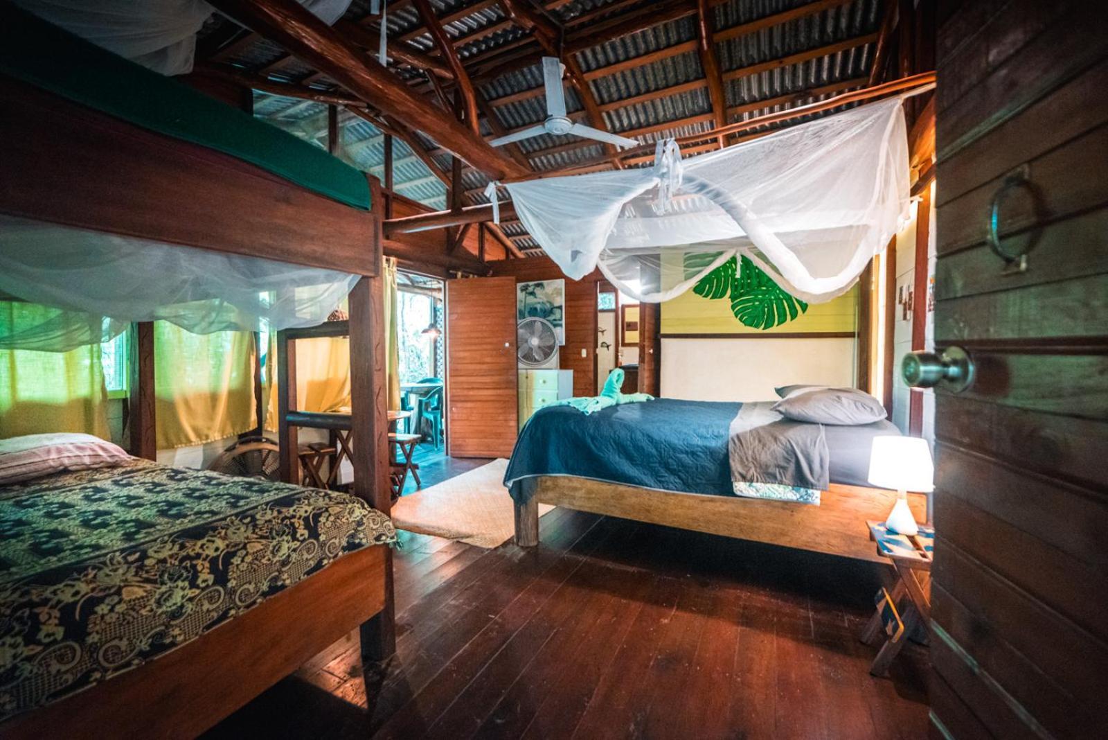 Hotel Casa Perico Рио-Дульсе Экстерьер фото