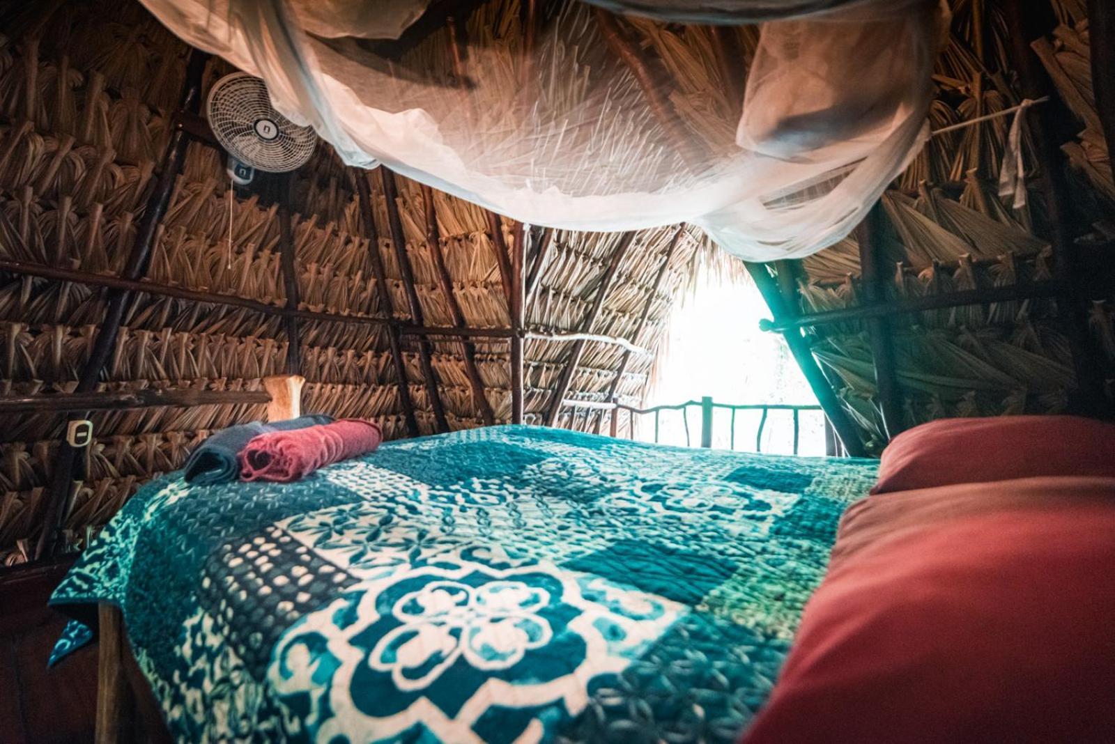 Hotel Casa Perico Рио-Дульсе Экстерьер фото