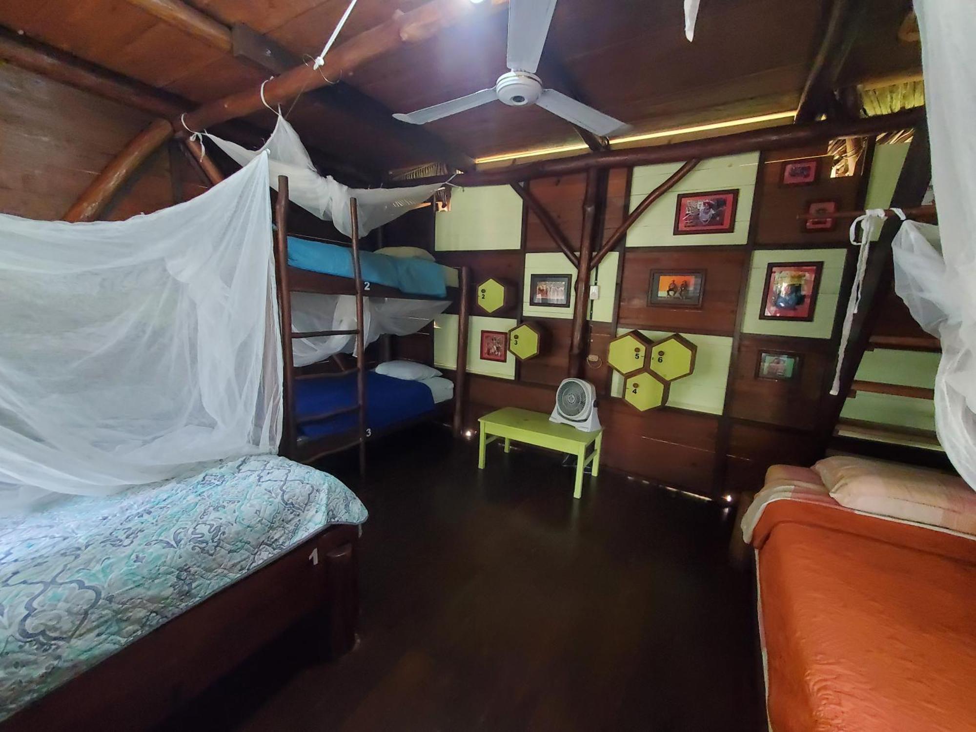 Hotel Casa Perico Рио-Дульсе Экстерьер фото
