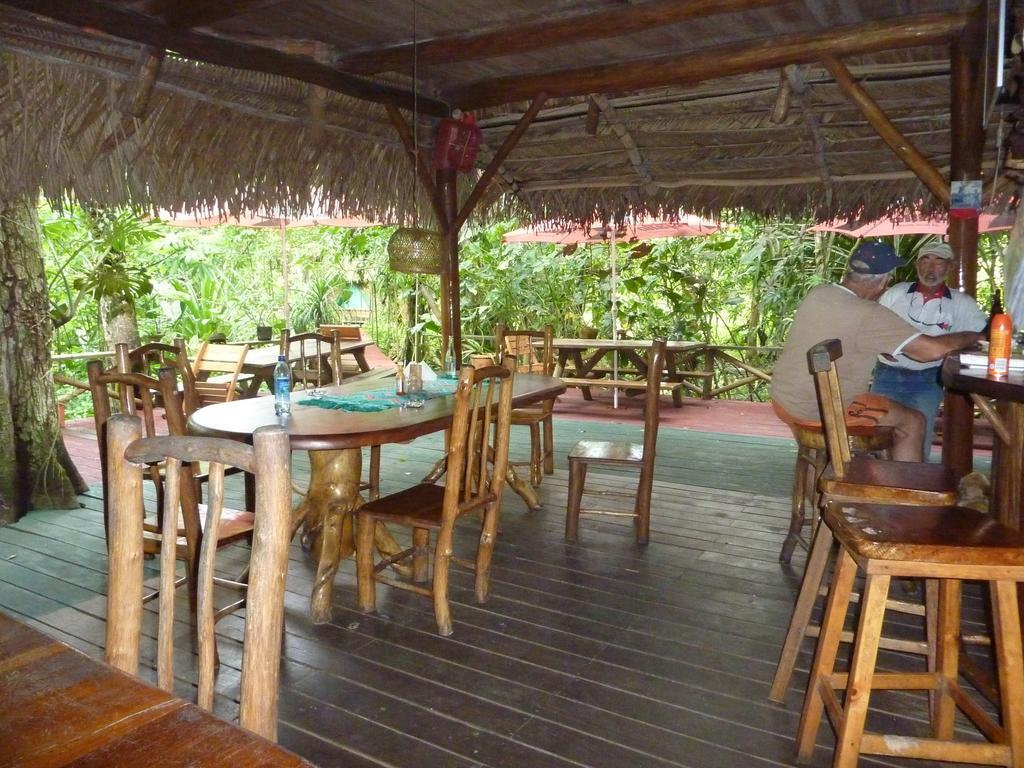 Hotel Casa Perico Рио-Дульсе Экстерьер фото